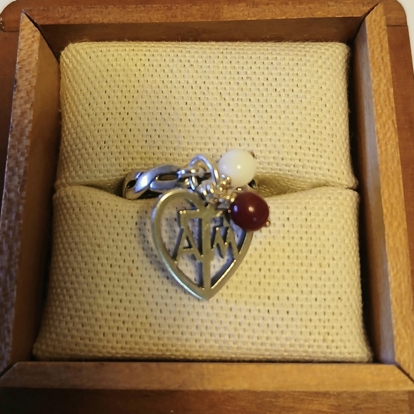 James Avery Jewelry - James Avery Retired Texas A&M Twisted Dangle Ring, size 7